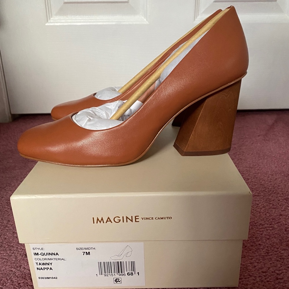 NEW Vince Camuto - Quinna Pump (7) - Picture 3 of 8